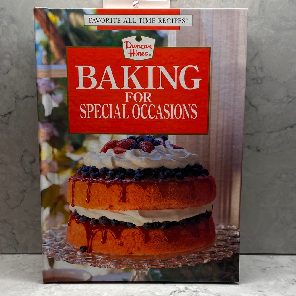 Duncan Hines Baking for Special Occasions Cookbook Hardcover